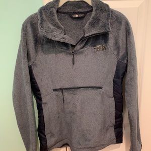 women’s north face quarter zip with front pocket